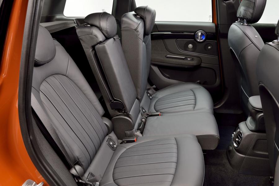 Интерьер Mini Cooper S Countryman ALL4 2017 года  (WW) (фото 121 из 138)
